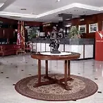 Royal 3*