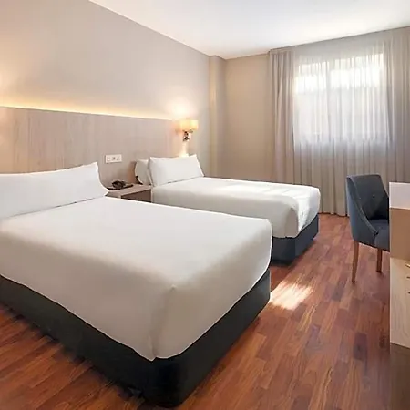 Royal Hotel