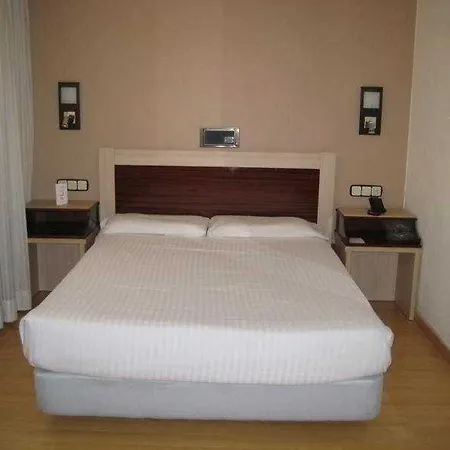Hotel Royal 3*